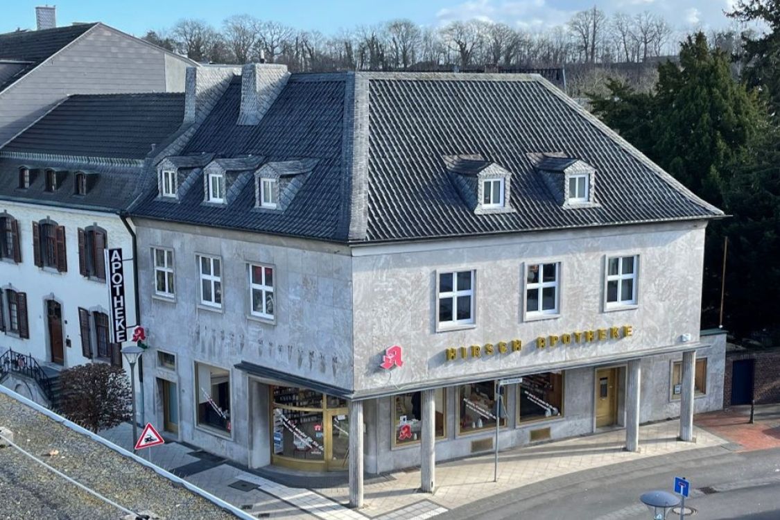 Hirsch Apotheke Kusiek title image