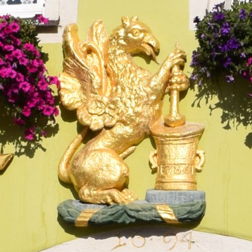 Greifen-Apotheke logo