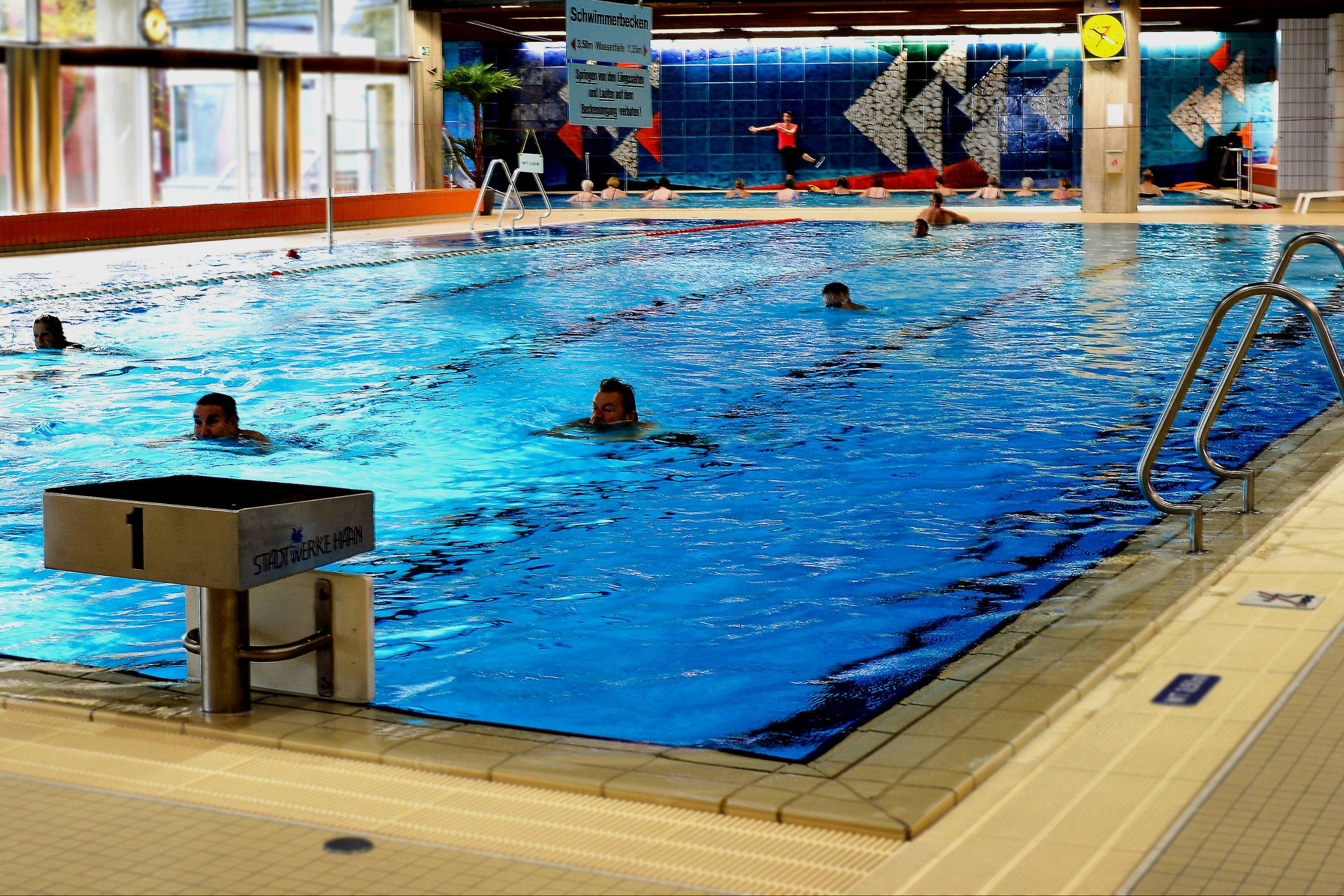 Stadtwerke Haan GmbH - Schwimm- und Sportbad