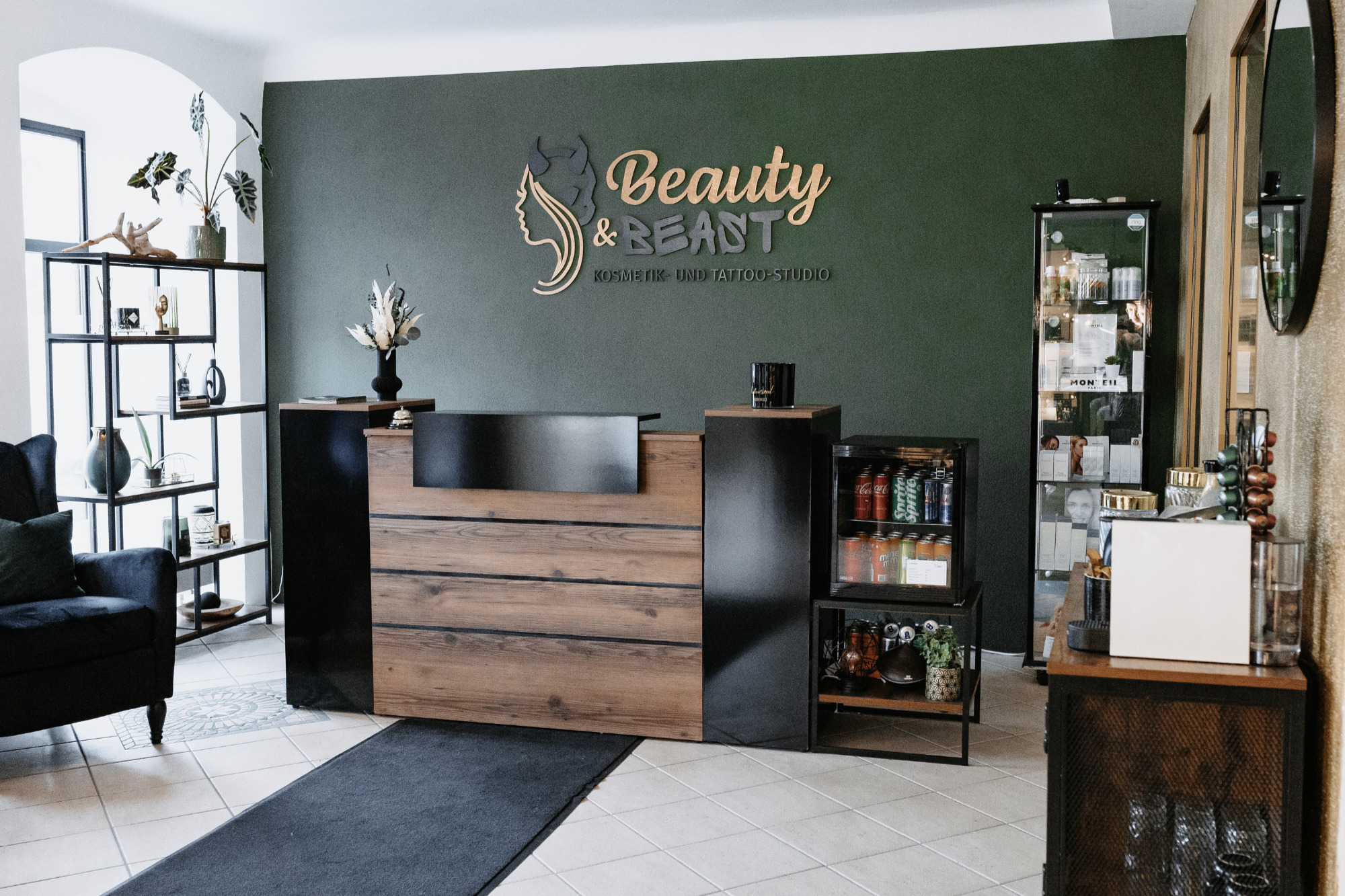 Beauty and Beast - Kosmetik und Tattoo Studio