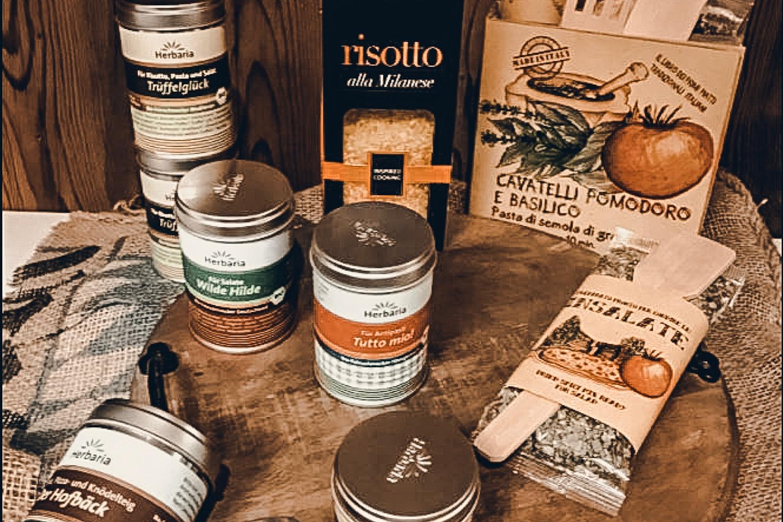 Tee und Gewürzecke Lux