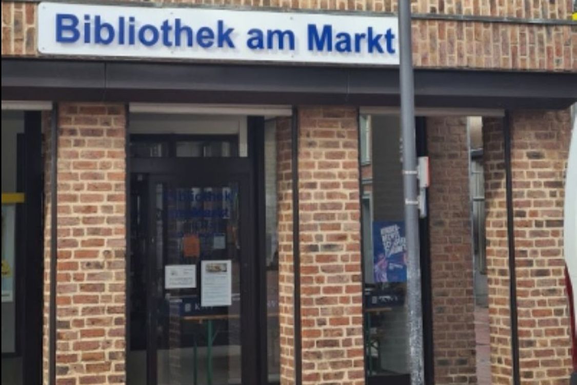 Bibliothek am Markt title image