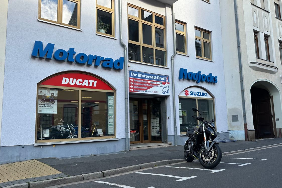 Motorrad Naujocks title image